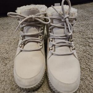 The North Face Sherpa Lined Boot